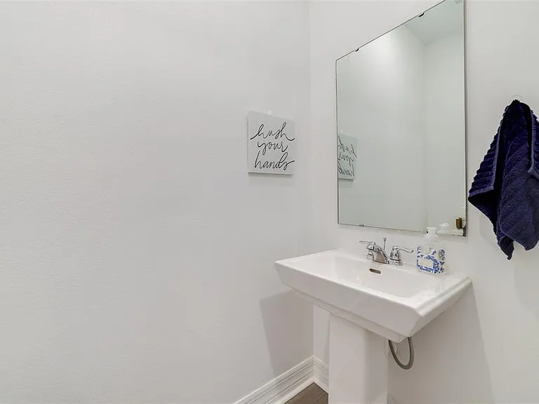 2224 Celebration Blvd — Photo 14