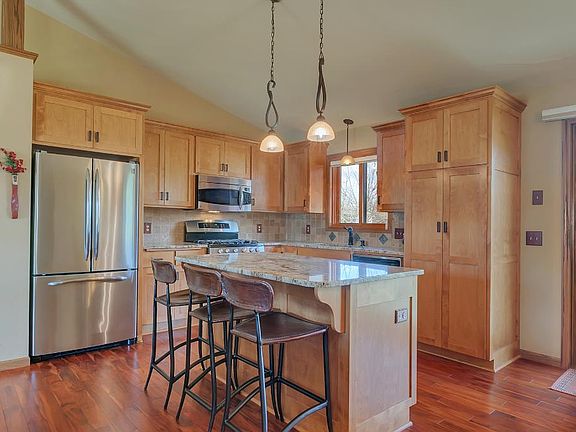 5th image of 2701 Stearns Way