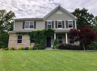 6 Doris Ct, Florida, NY 10921