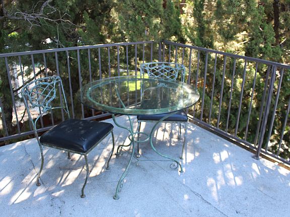 4th image of 63 Rose Mead Cir