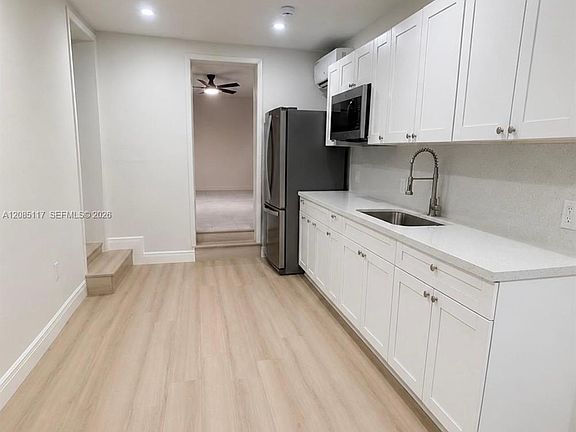 2nd image of 600 NW 108th St #2