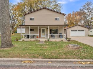1910 Chicago Ave, Spirit Lake, IA 51360