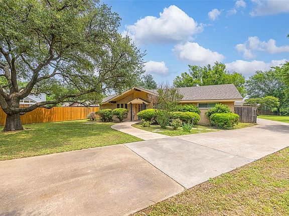 3rd image of 6415 Buena Vista Dr