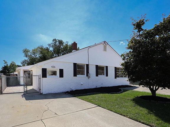 2nd image of 436 Walnut Ave