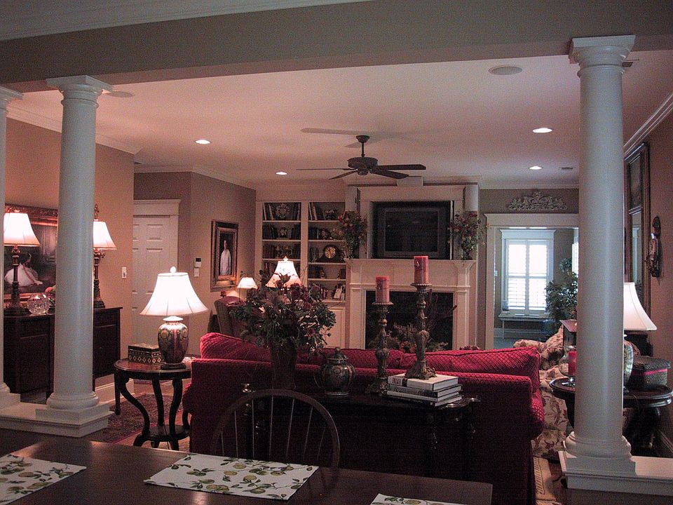 1st image of 9831 Laurel Hollow Cir