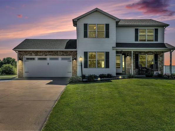13686 N Fox Crest Dr, Nappanee, IN 46550