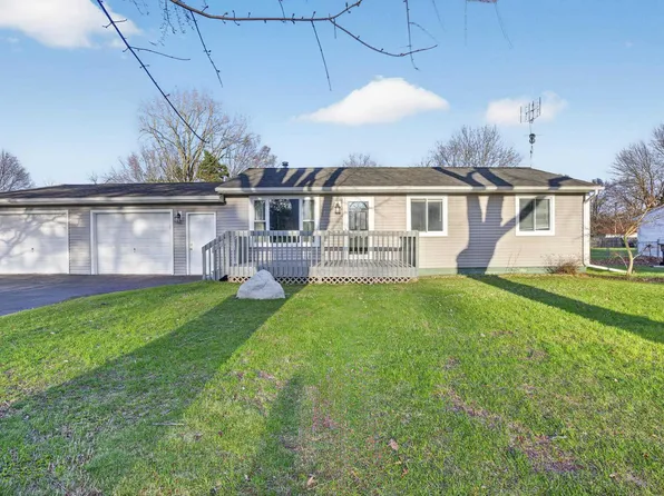 2366 Virginia Park Dr, Lapeer, MI 48446