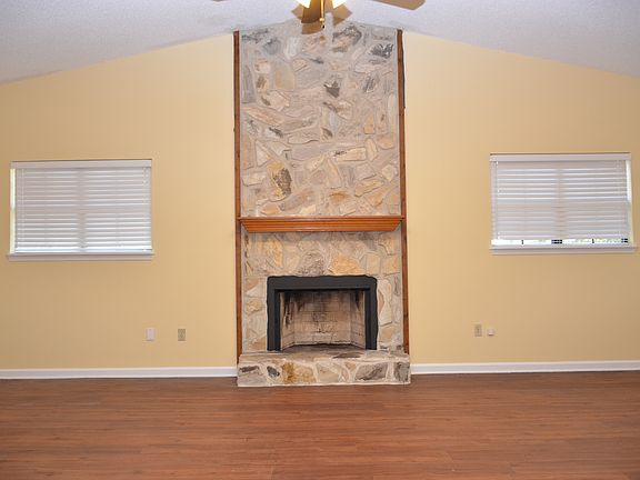 3rd image of 8364 Chickasaw Trl