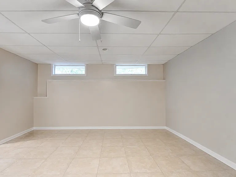 1480 Smoke Hill Dr NE — Photo 3
