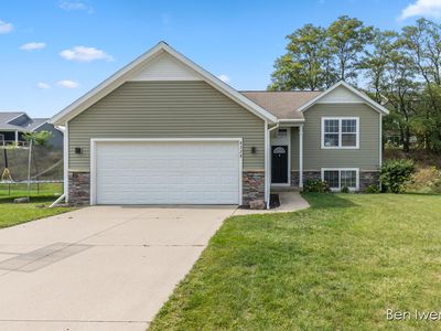 8329 Stonington Dr, Jenison, MI, 49428
