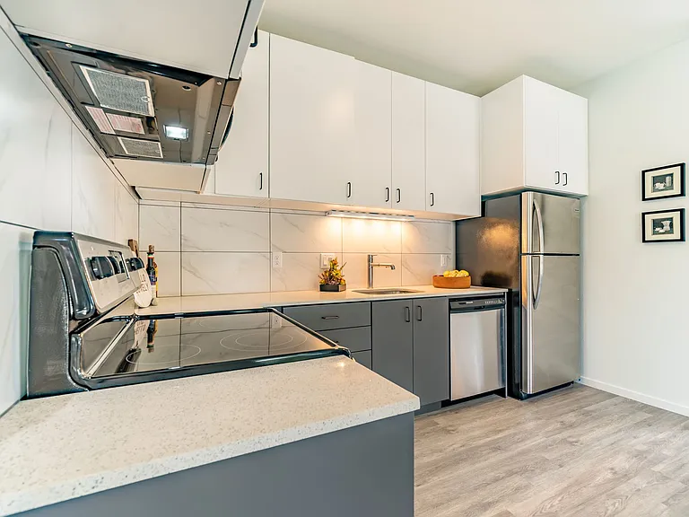 Discover Your Dream Home at Franklin Flats! — Photo 2