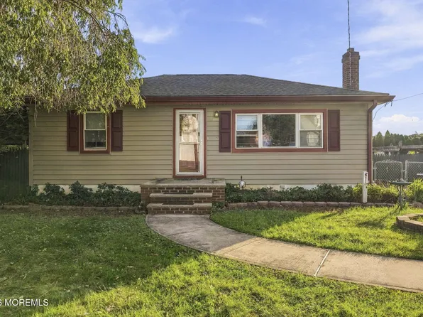 371 Sweetbriar Street, Keyport, NJ 07735