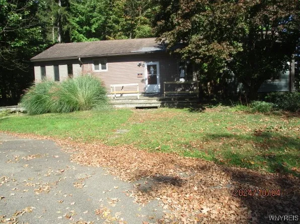 15 N Shore Park, Cassadaga, NY 14718