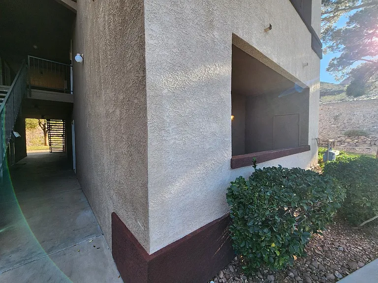 231 W Horizon Ridge Pkwy #417 — Photo 3