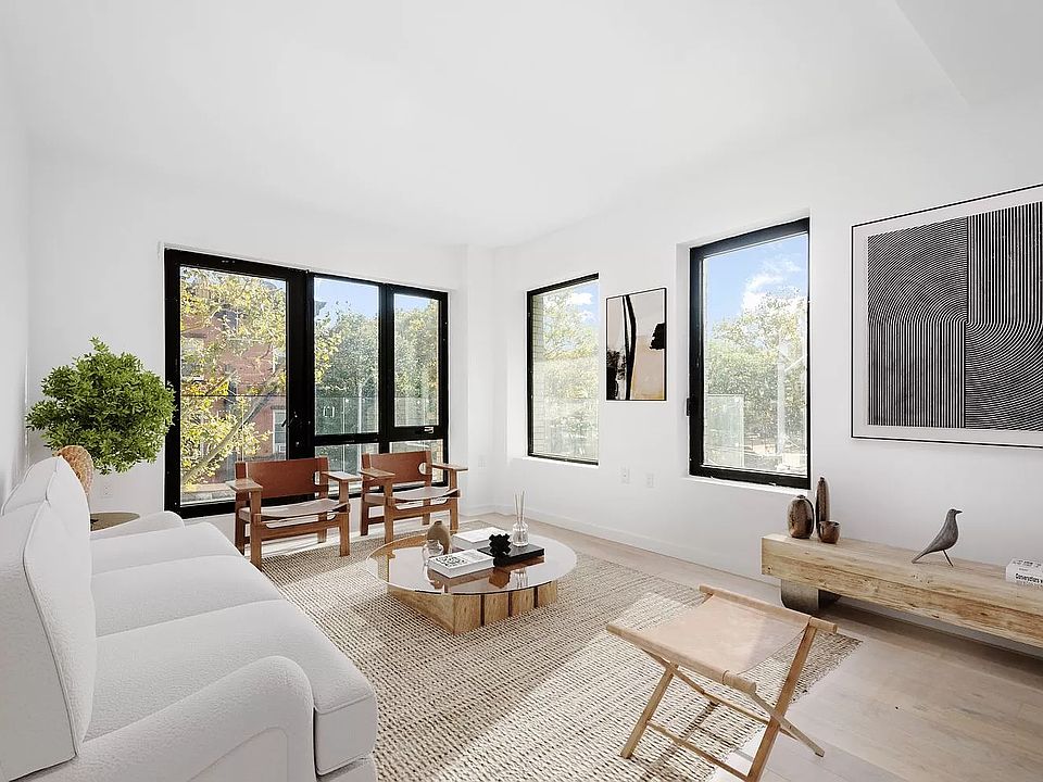 1st image of 435 Tompkins Ave #501