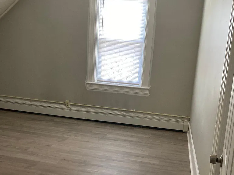 19 Beech St #3 — Photo 6