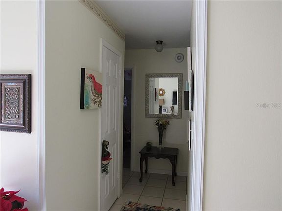 2nd image of 112 Jalapa Dr
