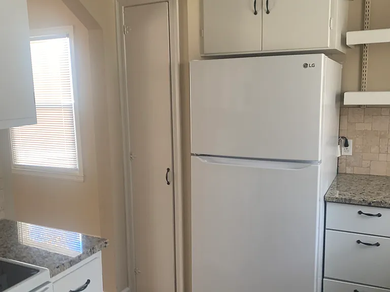 1228 SW Frazier Ave — Photo 8