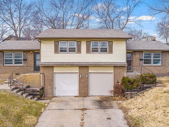 3rd image of 3218 Elmwood Ave #3218