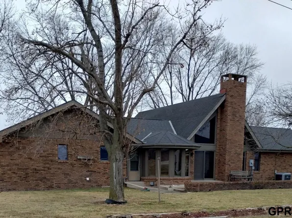 125 Sharon St, Dodge, NE 68633