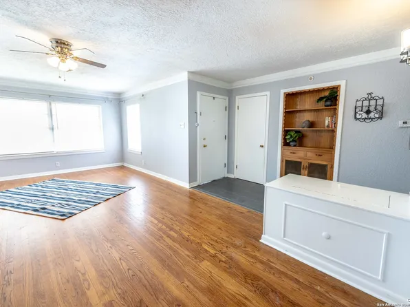 403 TANGLEWOOD, San Antonio, TX 78216