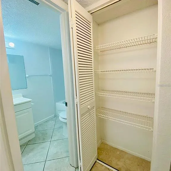 633 N Keene Rd #C — Photo 10