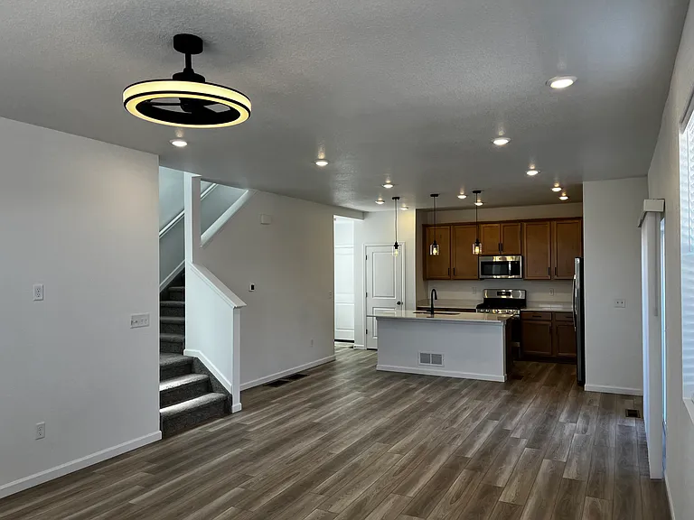 1177 Prospect Aly — Photo 4
