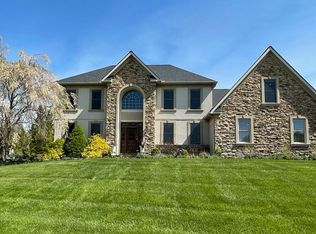 1302 Wicklow Dr, York, PA
