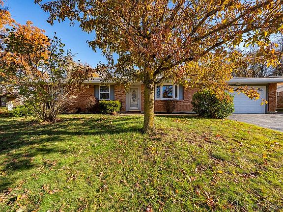 3rd image of 7042 Sandalview Dr