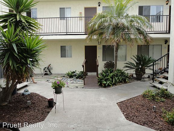 2nd image of 2015 Cable St APT 205