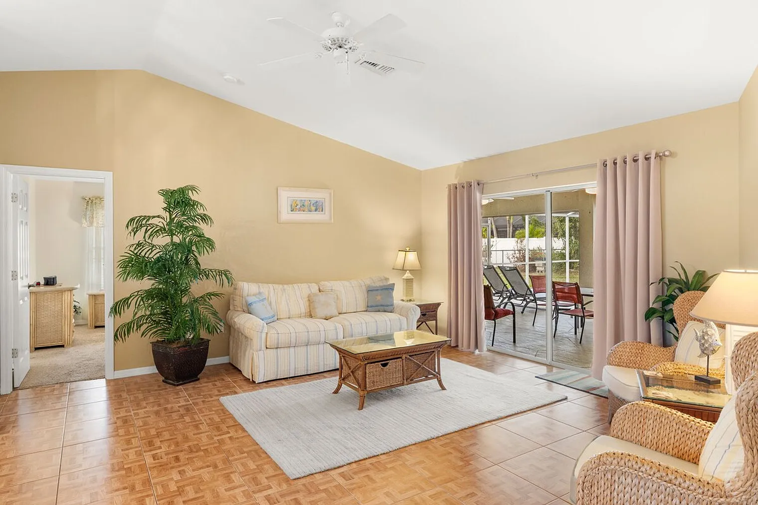 3 bed, 2.0 bath, 2088 sqft, $3,570 — Photo 3