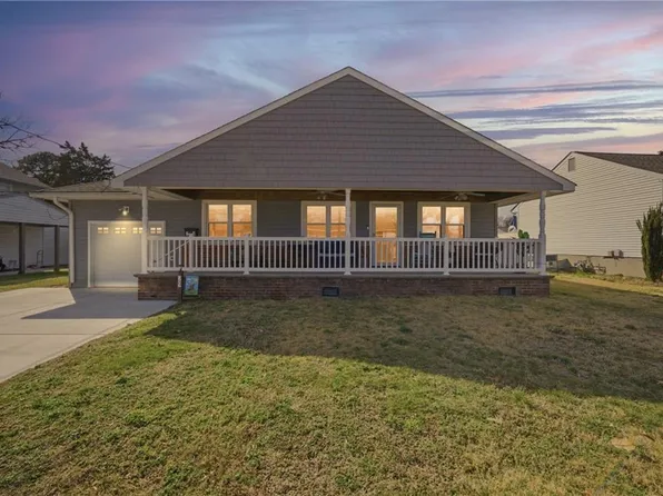 29 Lancaster Ter, Hampton, VA 23666