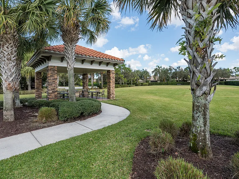 4127 Siena Cir — Photo 51