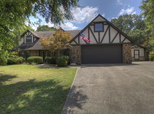 1003 E 12th St, Claremore, OK 74017