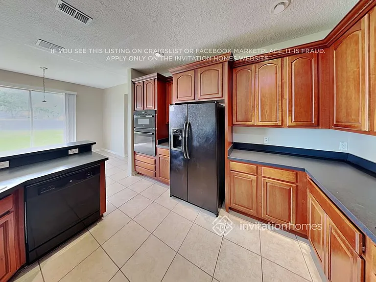2092 Keel Way — Photo 8