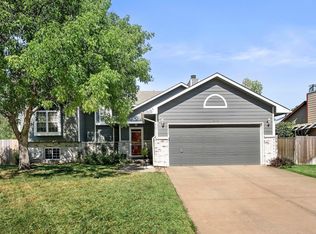 305 S Firefly Ct, Wichita, KS 67235