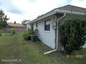 5th image of 1695 Figtree Dr