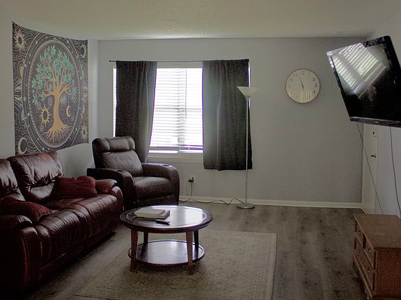 5th image of 5326 Whiteway Dr