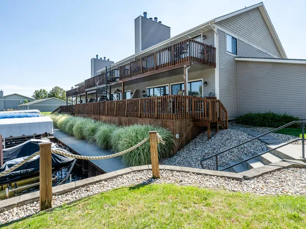5795 Beech Ave APT 42, Coloma, MI 49038