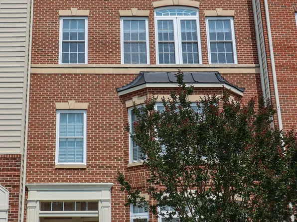631 Kingfisher Ave #1, Gaithersburg, MD 20877