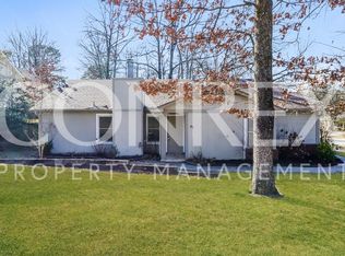 51 Oak Ridge Dr, Maumelle, AR 72113