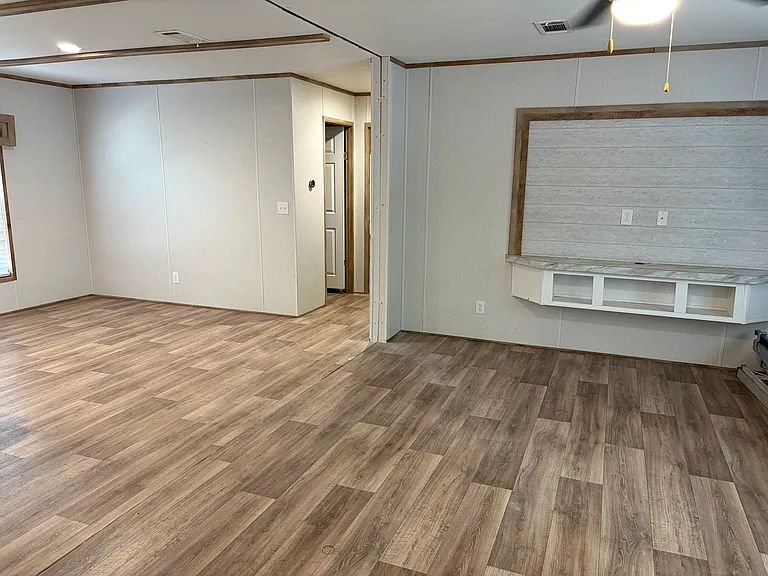 221 Tall Timbers Rd — Photo 5