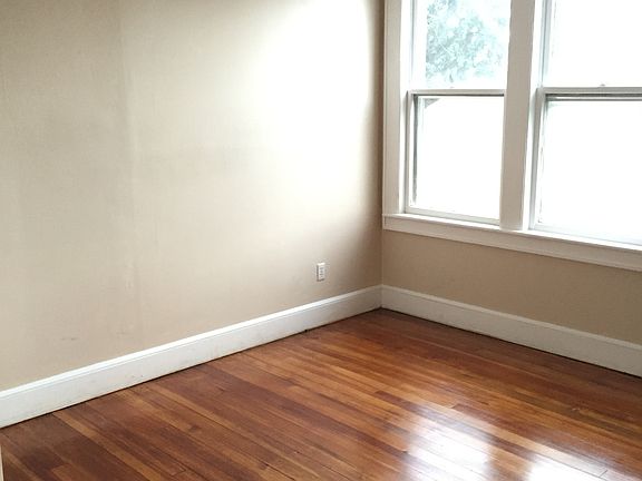 4th image of 105 King St #3