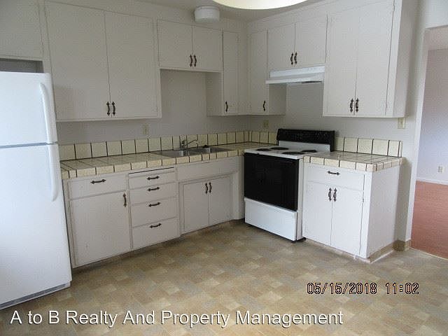 1st image of 575 Nido Dr APT 4