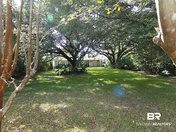 2nd image of 34 Ancient Oaks Cir