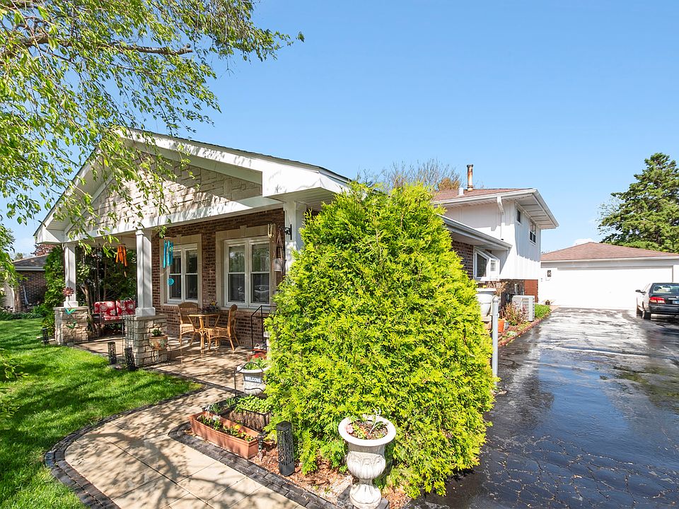1st image of 7437 Garden Ln