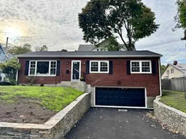 282 Morris Ave, Providence, RI 02906