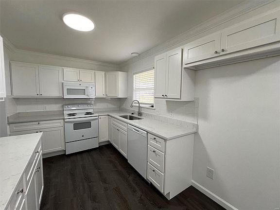 5th image of 4331 Schmittwoods Ct