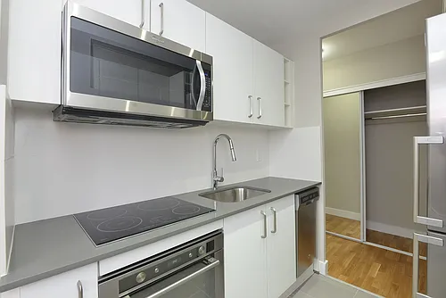 1420 Kingston Rd #50027A-406 Photo 1