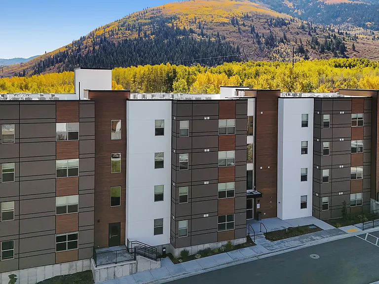 Slopeside Village at Park City — Photo 32